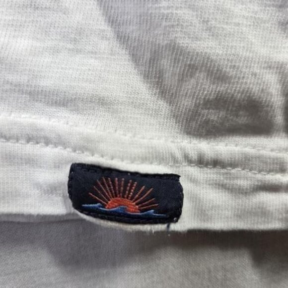 Faherty Shirt Mens XL White Sunwashed Organic Cotton Pocket Tee Casual Crewneck - Picture 4 of 7